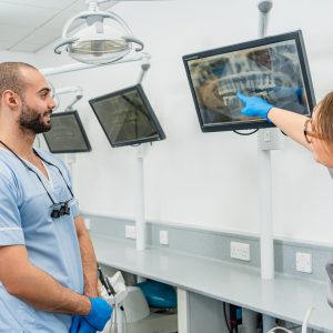 Certificate Course in Implant Dentistry for Hygienists and Therapists